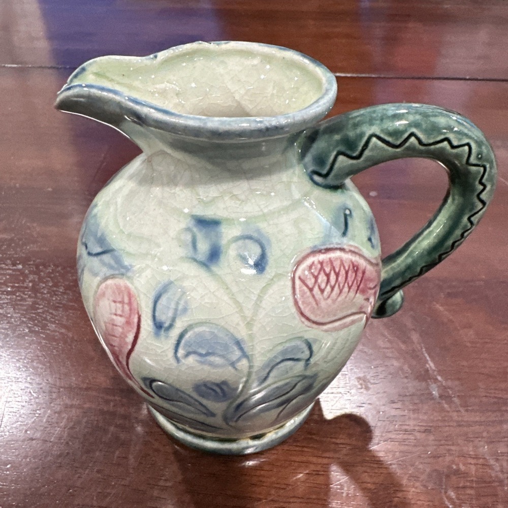 PITCHER, Creamer, GREEN CERAMIC WITH FLORAL PATTERN MADE IN JAPAN Very Nice‎ Pc